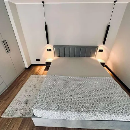 아파트 Sunny Loft 3 X 24x7 X Close To Old Town *